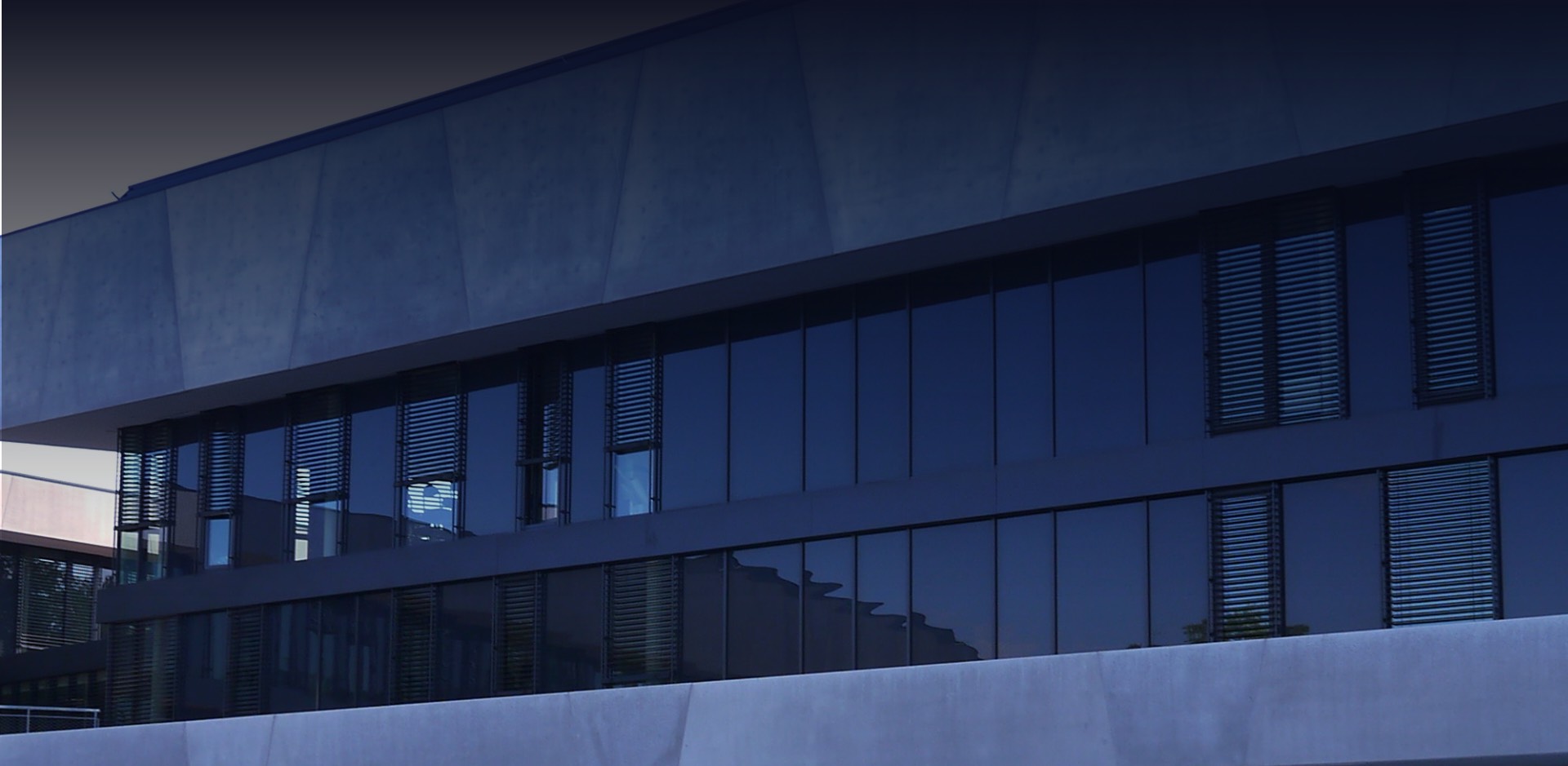 header-gremmel-menuisier-poseur-portes-fenetres-facades-aluminium-1